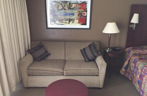 Southside Hotel | Whitemud Inn Edmonton South