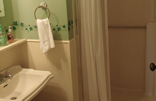 Coon Rapids Bed & Breakfast | Whiterock Conservancy - Historic Garst Farmhouse