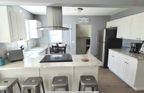 Altamont House | Whitetail cottage! 🦌 Spacious home with game room. Near OIT and SkyLakes.