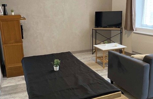 Saint-Martin-sur-Ocre Apartment | Whole studio 2 persons