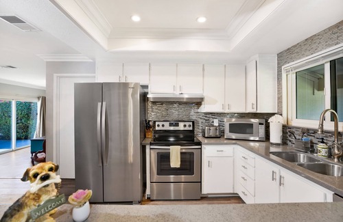 South San Jose House | Why stay in a Hotel? Gorgeous & Serene 4BR City Escape in San Jose, CA