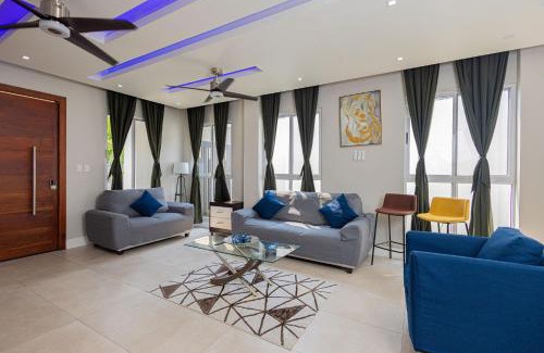 Santa Ana House | Wi fi, Hot water, A-C Vacation Home