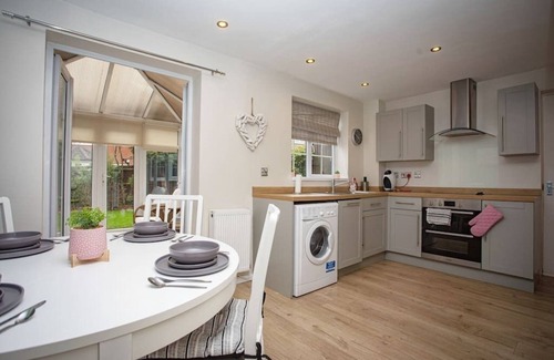 Cockernhoe House | Wigmore Lodge - FREE Parking & Airport & M1 & Contractor & Leisure