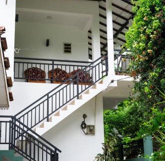 Sevanagala Hotel | Wild Bee Safari Lodge