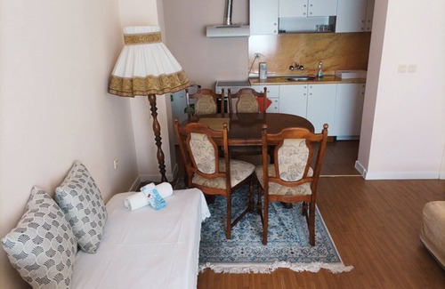 Saints Constantine and Helena Apartment | Wild Cherry Apartments - Apartment with FREE parking for 2 + 3