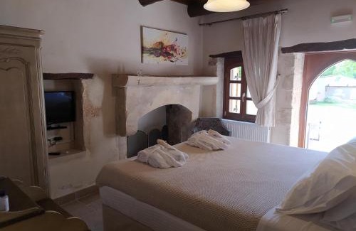 Melidoni Villa | Wild Violet Villa: an old vision of luxury