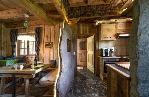 Graen House | Wildererhütte Comfortable holiday residence