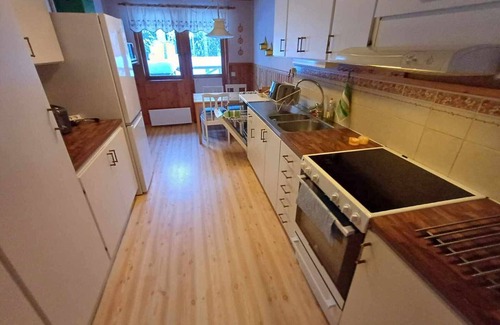 Varmland County House | Wilderness and fishing holiday by the lake with boat & sauna in beautiful Värmland