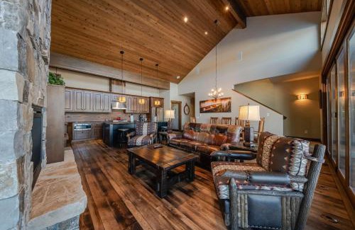 Eureka House | Wilderness Club Lakefront Lodge