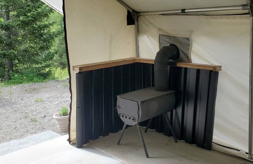 Kootenay Boundary RV Rental | Wilderness Farm Getaway