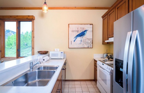 Elkhorn Condo | Wildflower Retreat with Resort Access | Pool, Golf, and More!