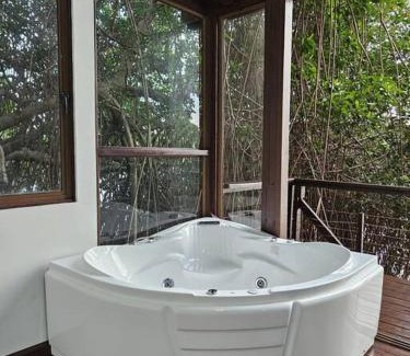 Iztapa Ski Chalet | Willo's Treehouse