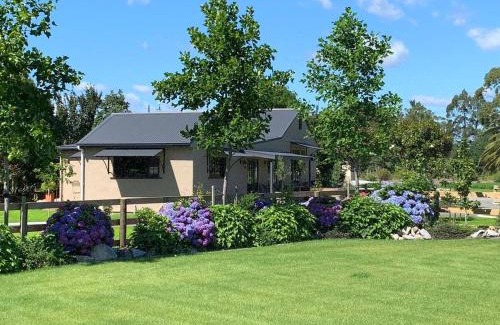 Brightwater House | Willow Cottage Retreat