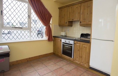 Rosslare Ski Chalet | Willow Grove Holiday Cottage (No.4)
