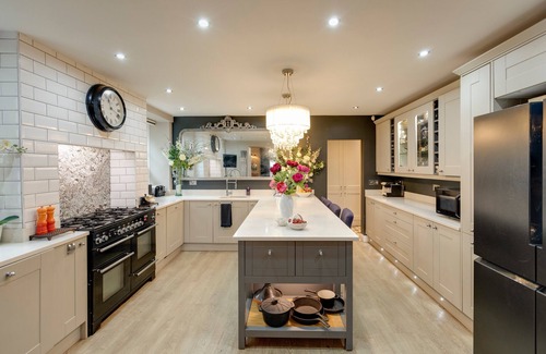 Bromsash House | Willow House - Birch Stays (New Home)