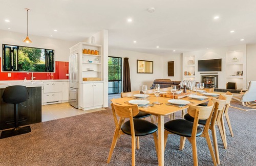 Wanaka Cottage | Willowridge Escape - Wanaka Holiday Home