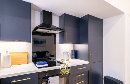 Central Aberdeen Apartment | Willowstay - SJA Stays - Modern 2 Bed Apartment
