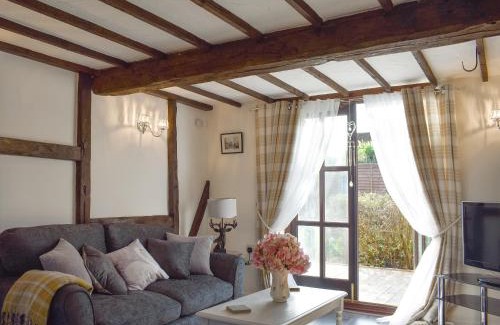 Weston on Trent House | Wilma Cottage