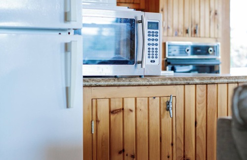 Boutiliers Point Cottage | Wilson's Coastal Club - C1