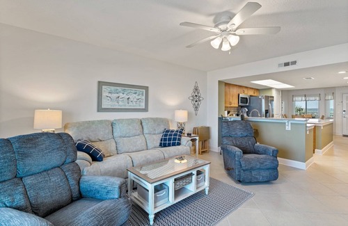 Crescent Beach Apartment | Windjammer 209 - 2 Bedroom Oceanfront Getaway
