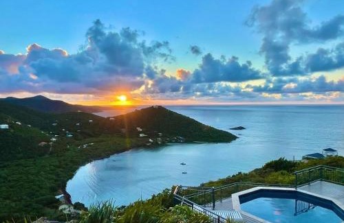 Point Rendezvous Villa | Windsong Villa - Sleeps 8 Stunning Views