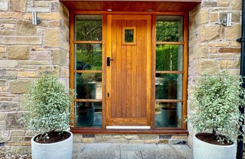 Hollingworth House | Windyridge
