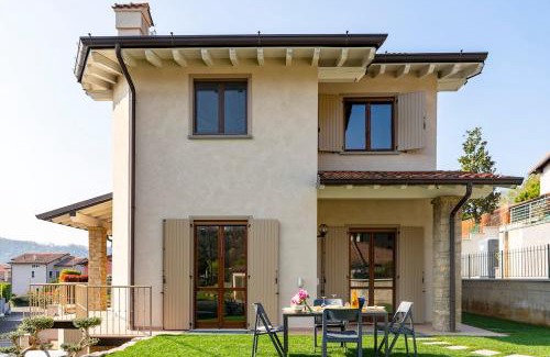 Bozze-Calchera-Villa Villa | Wine & Ginger - Villa Luxury x8