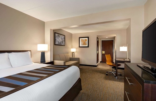 Wilmington Hotel | Wingate by Wyndham - Wilmington