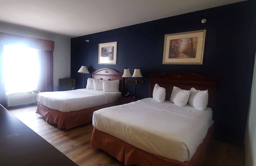 Austintown Hotel | Wingate by Wyndham Youngstown/Austintown