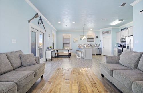 Crystal Beach House | Wingin It! - New Listing
