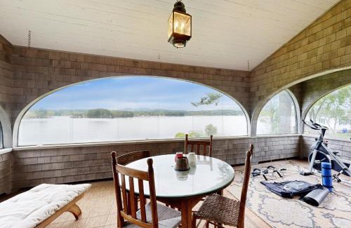 Lochmere House | Winnisquam Lake Retreat