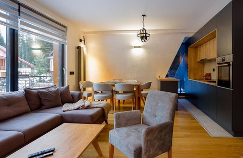 Kasidoli Cottage | Winter House TT - Modern Two Bedroom Cottage