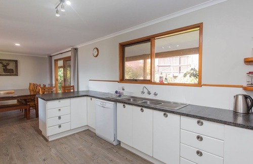 East Jindabyne House | Winterwood - 9 Camira Avenue