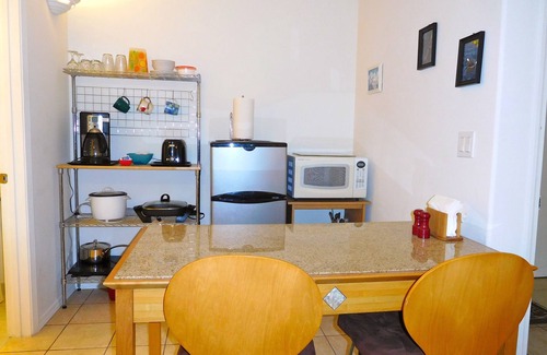 Kalaoa House | Wir sprechen Deutsch. Lovely studio with kitchenette, spacious lanai,TV and WiFi