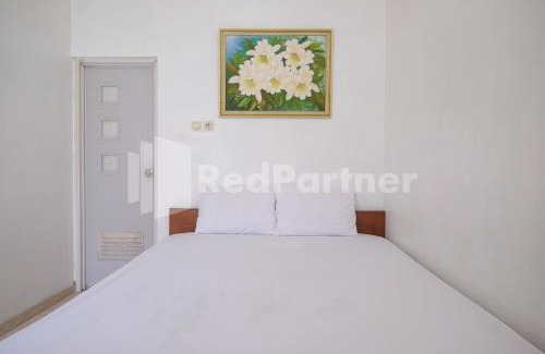 Karanganyar Hotel | Wisma Giri Mulyo B near Grojogan Sewu Mitra RedDoorz