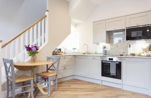 Warkworth Cottage | WISTERIA COTTAGE, family friendly, with open fire in Warkworth