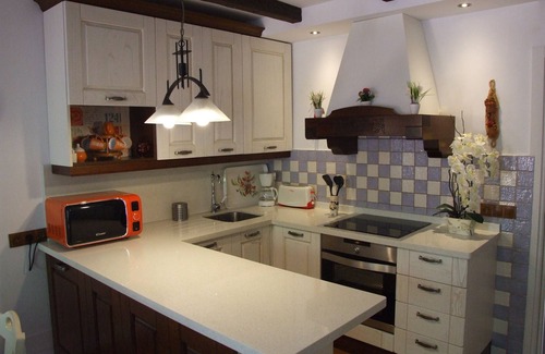 Urbanizacion Costabella House | With garden very close to the beach IN COSTABELLA BETWEEN KAPAS AND MONTEROS (WIFI)