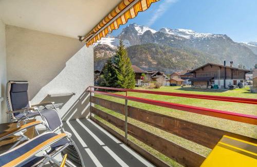 Blausee Apartment | With Mountain View & Balcony Kitchen Parking