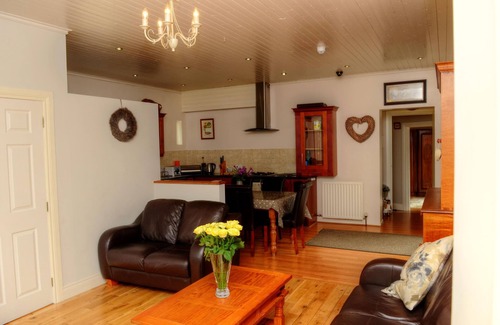 Craigavon House | With options for hot tub, barbecue/pizza barn and fire brazier.
