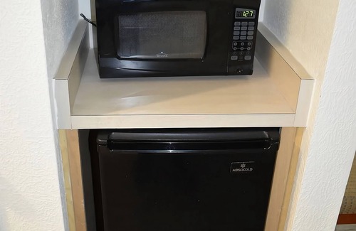 Old Town Hotel | Within Walking Distance of Old Town San Diego State Park! 2 Convenient Units!