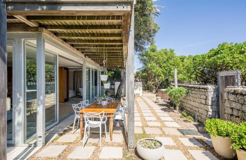 Clifton Villa | Wixy