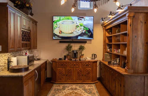 Hays County Cottage | Wizard's Guest Cottage