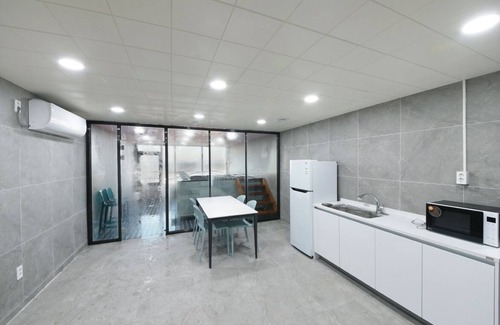 Wonju Hotel | WJ HOTEL POOL HOUSE