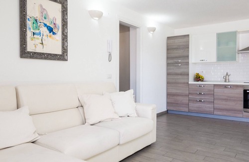 Pittulongu Apartment | WLofts 13 by Klodge - cozy design home with garden facing the sea