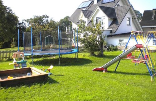 Silbecke Apartment | Wohnung in Silbecke mit Pool und Wald
