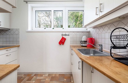 West Pomeranian Voivodeship Apartment | Wojska Polskiego 22 | Large Apartment By the River
