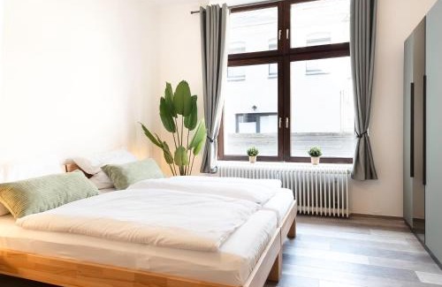 Wuppertal Apartment | Wolkenfuchs 111qm - City Nähe DUS & Essen & Köln - familienfreundlich - 10 Personen - 3 Bedrooms