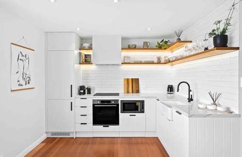 Wombarra Cottage | Wombarra Luxe Cottage - Five Minute Walk to the Beach