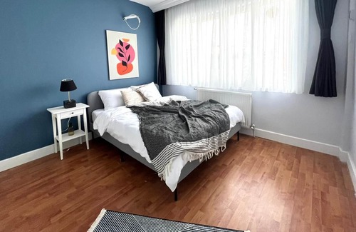 Kabatas Apartment | WONDER HOMES- New&Stylish Flat, 3BR, Taksim
