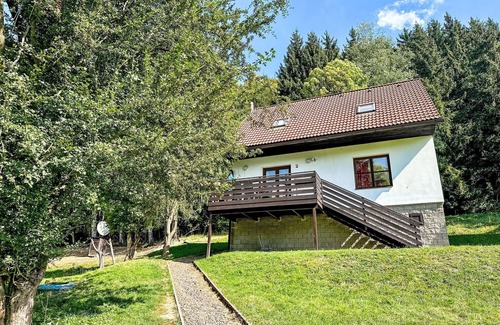 Starkov House | Wonderful private villa with pool, WIFI, TV, patio, pets allowed, panoramic view and parking